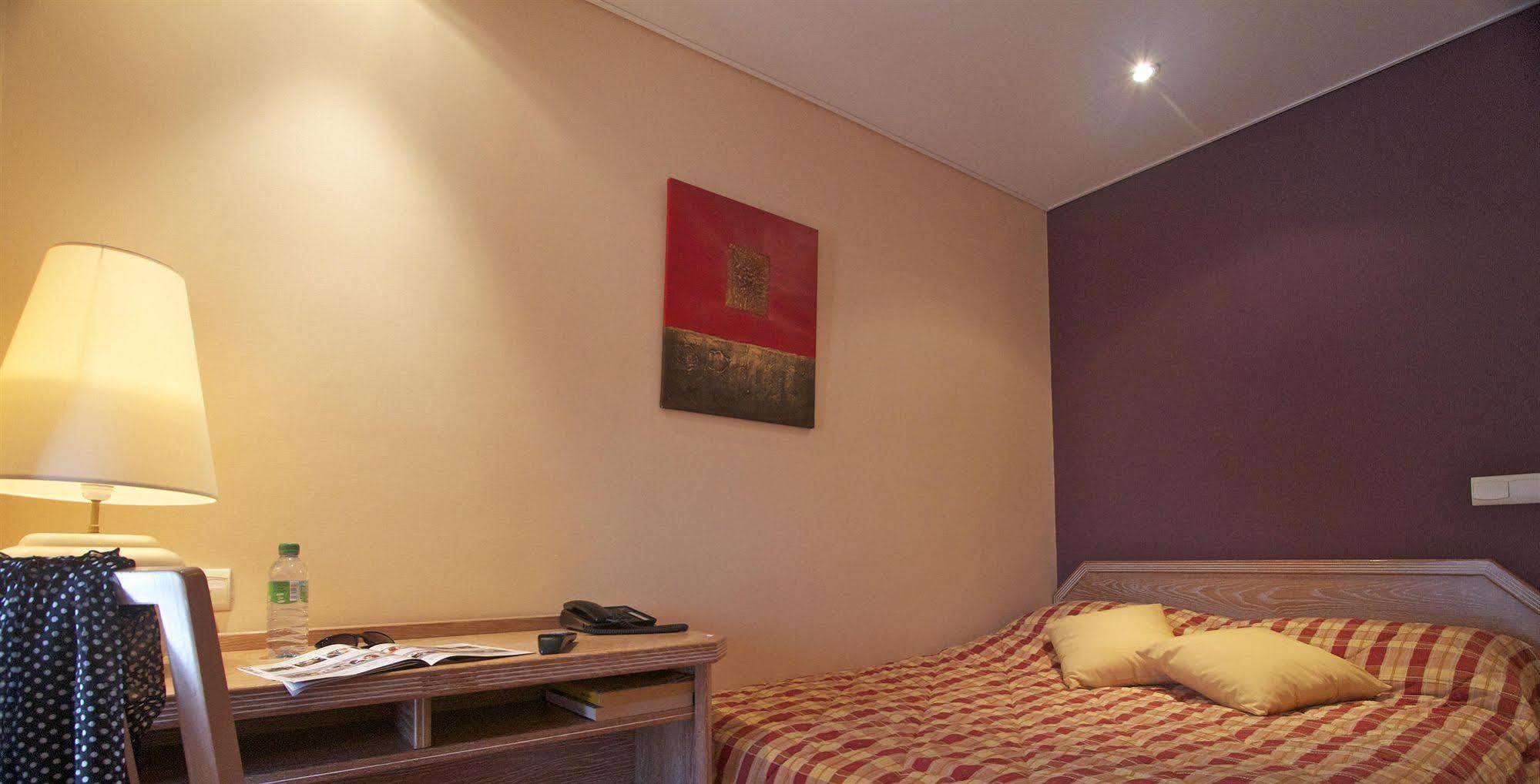 Brit Hotel Les Voyageurs Loudeac Luaran gambar